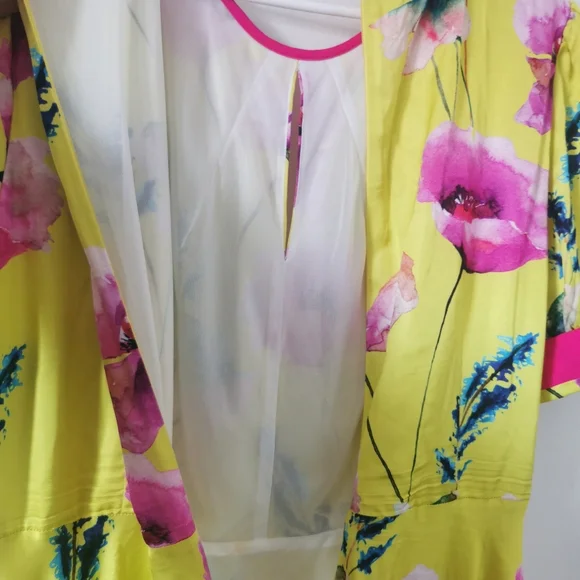 Mellaris S12 Maxi Short Sleeve Linef Floral Yellow Dress - Picture 9 of 9